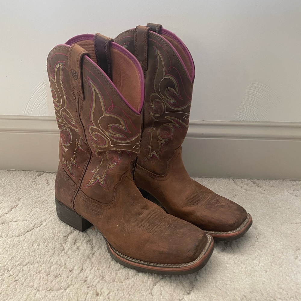 Women’s Ariat Cowgirl boots